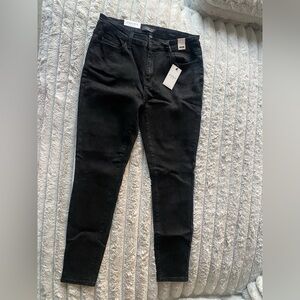 NWT! Women’s Black Judy Blue Skinny Jeans